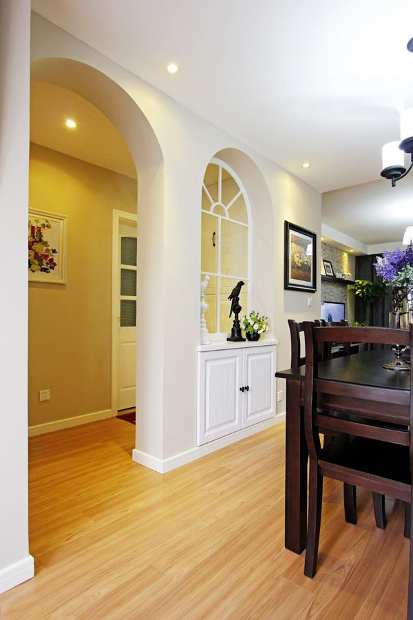 95平現(xiàn)代混搭隱形門+陽臺變書房風(fēng)格裝修效果